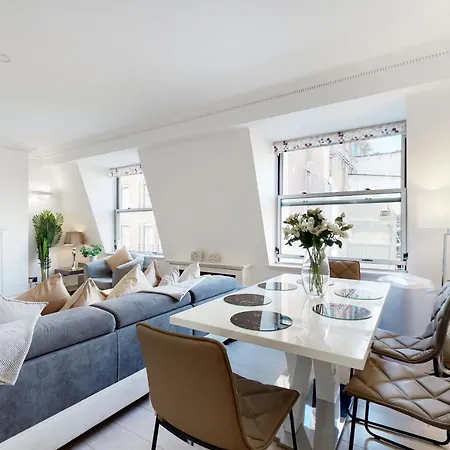 Stay In Bond Street